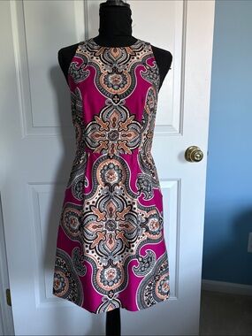 Sleeveless Pink Paisley Print A-Line Dress with back cut-out